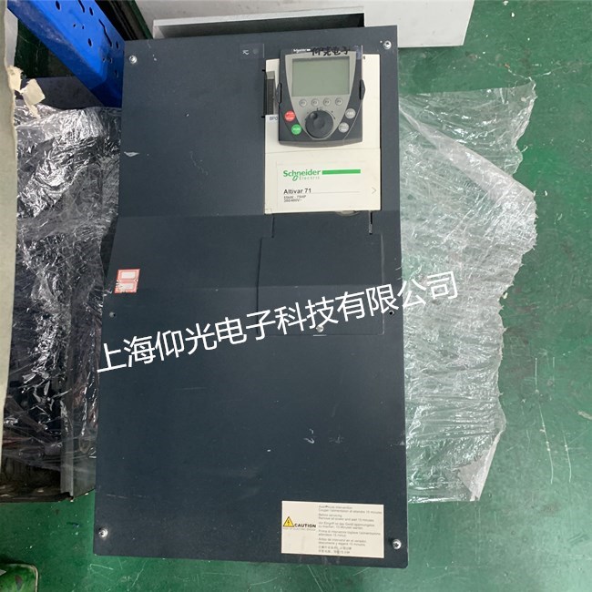 江蘇施耐德ATV71變頻器運行報警SCF1故障維修分析