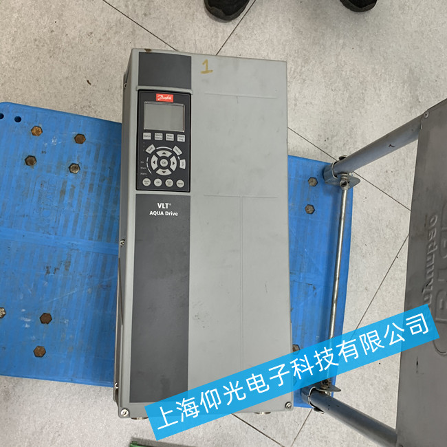 船舶丹佛斯變頻器維修FC-202P15KT報警8故障維修